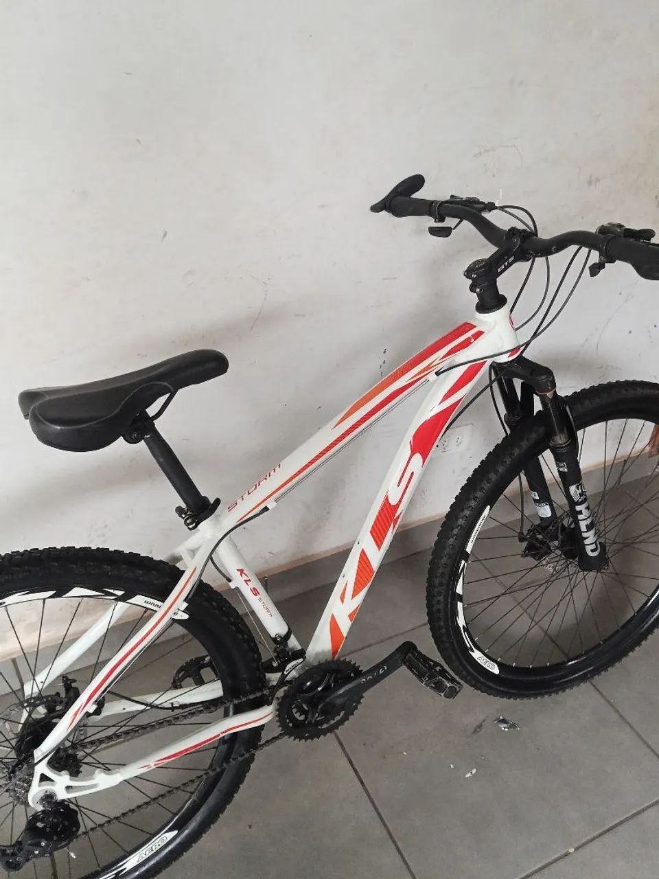 Bicicleta KLS aro 29  - Foto 5