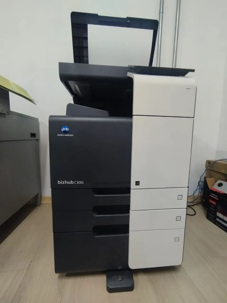 Impressora Konica Minolta 300i 