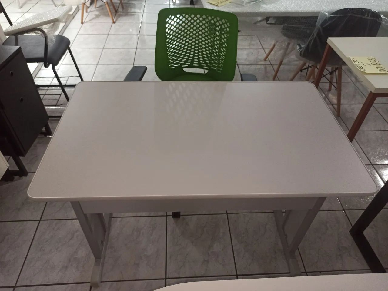 Mesa e cadeira para estudo  - Foto 2