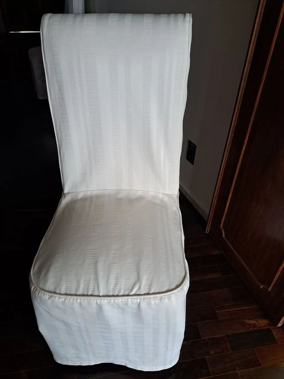 Conjunto com 12 cadeiras de jantar Maria Alice - Foto 3
