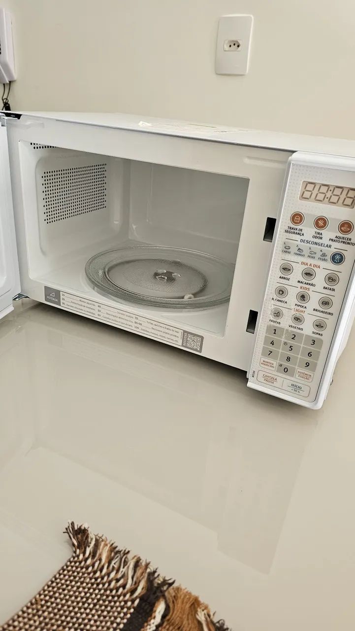 Micro-ondas Electrolux 20L Branco (MTO30) - Foto 4