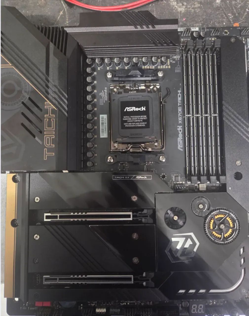 Placa Mãe Asrock X670E Taichi AM5 - Foto 4