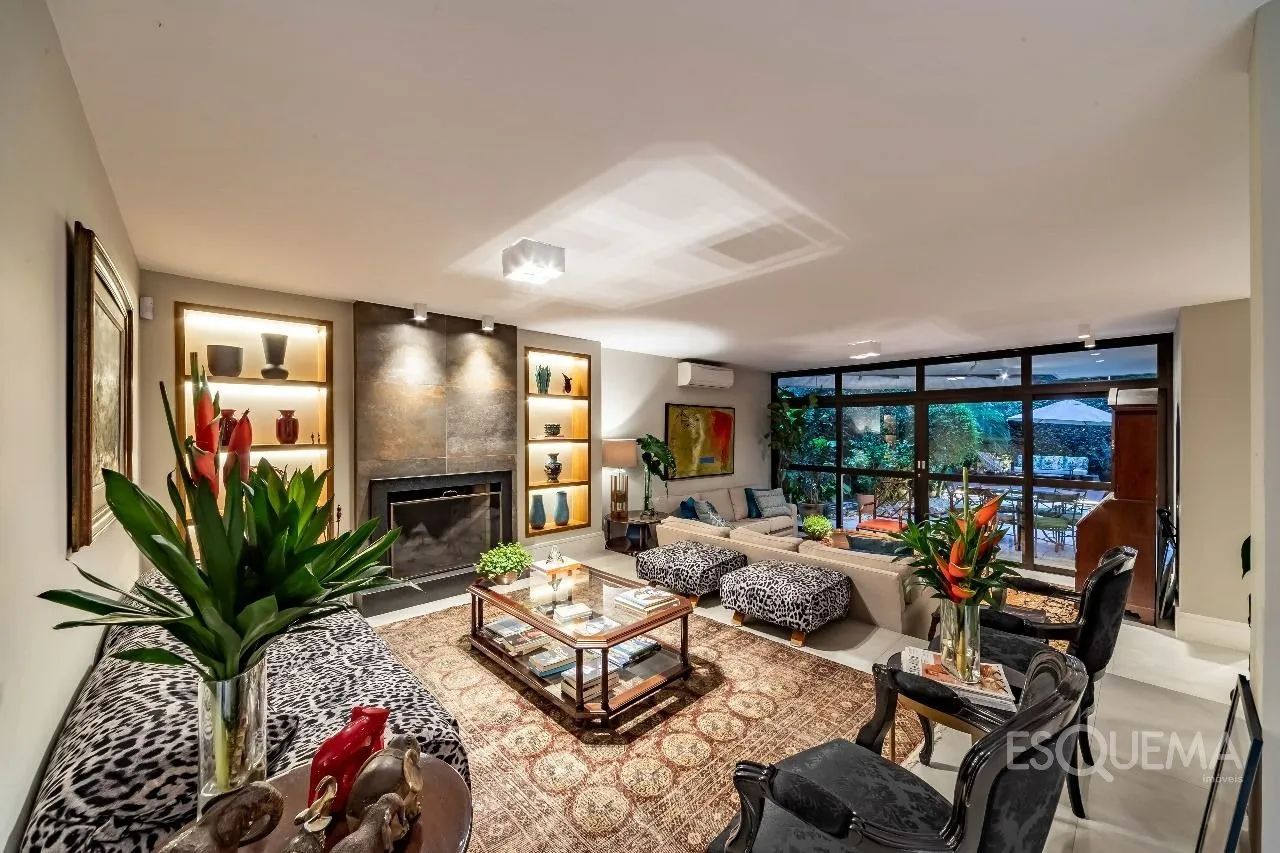 Casa reformada e pronta para morar em rua arborizada - Foto 4