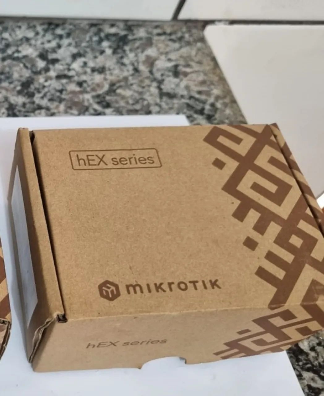 MikroTik hEX RB750Gr3 - 01 Unidades - Foto 5