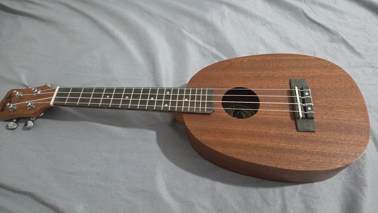 Ukulele Malibu formato abacaxi 