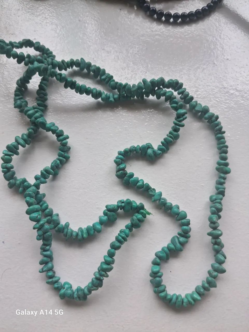 Colar de cascalhinho de Turquesa. Pedra natural. Beleza e Sorte. 