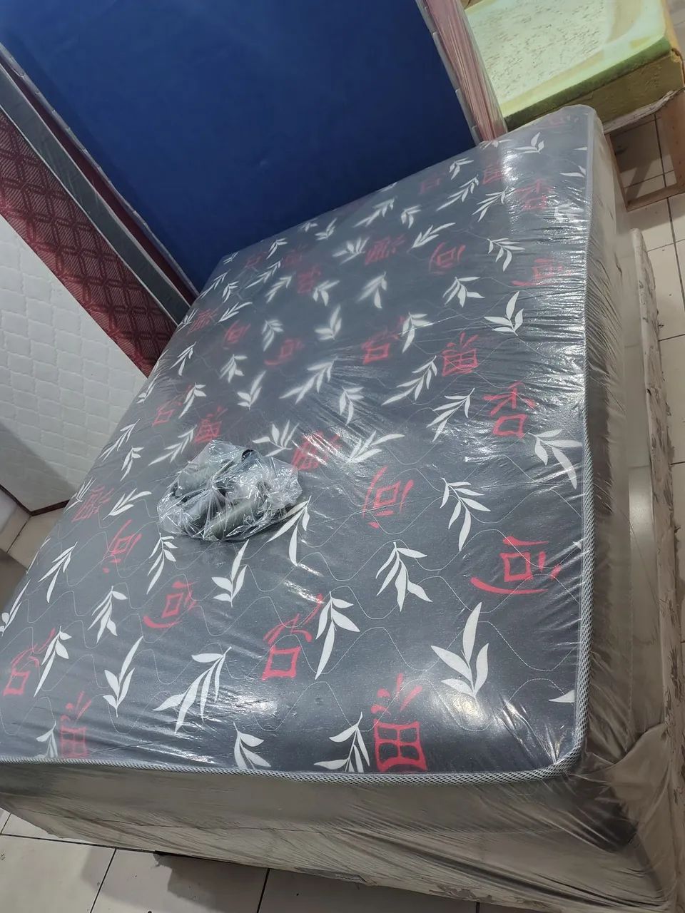 CAMA BOX CASAL DE MOLAS ENSACADAS NOVA R$580 ENTREGA GRÁTIS 