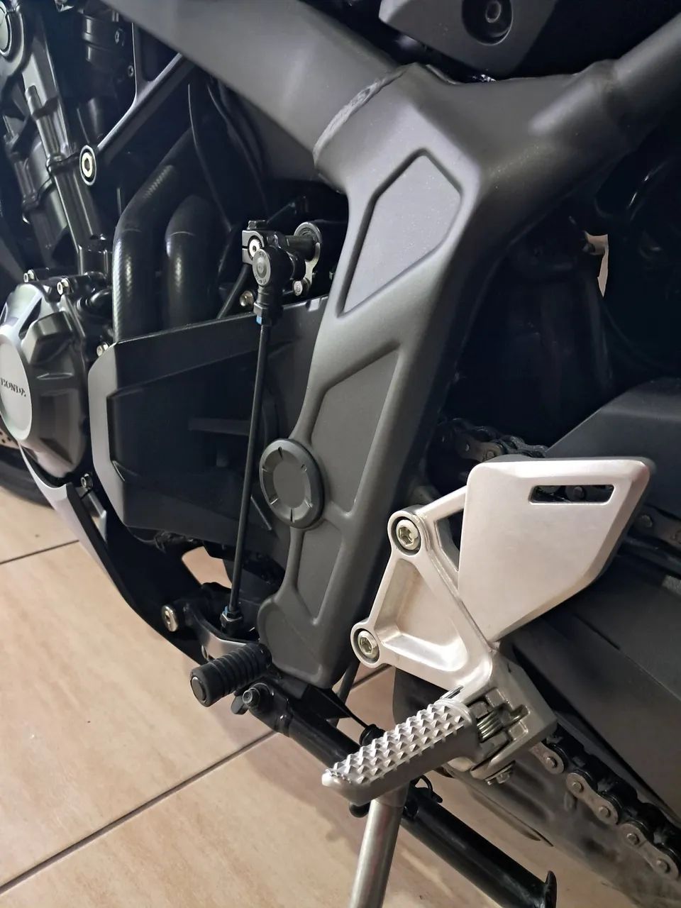 Cbr 650 R - Foto 3