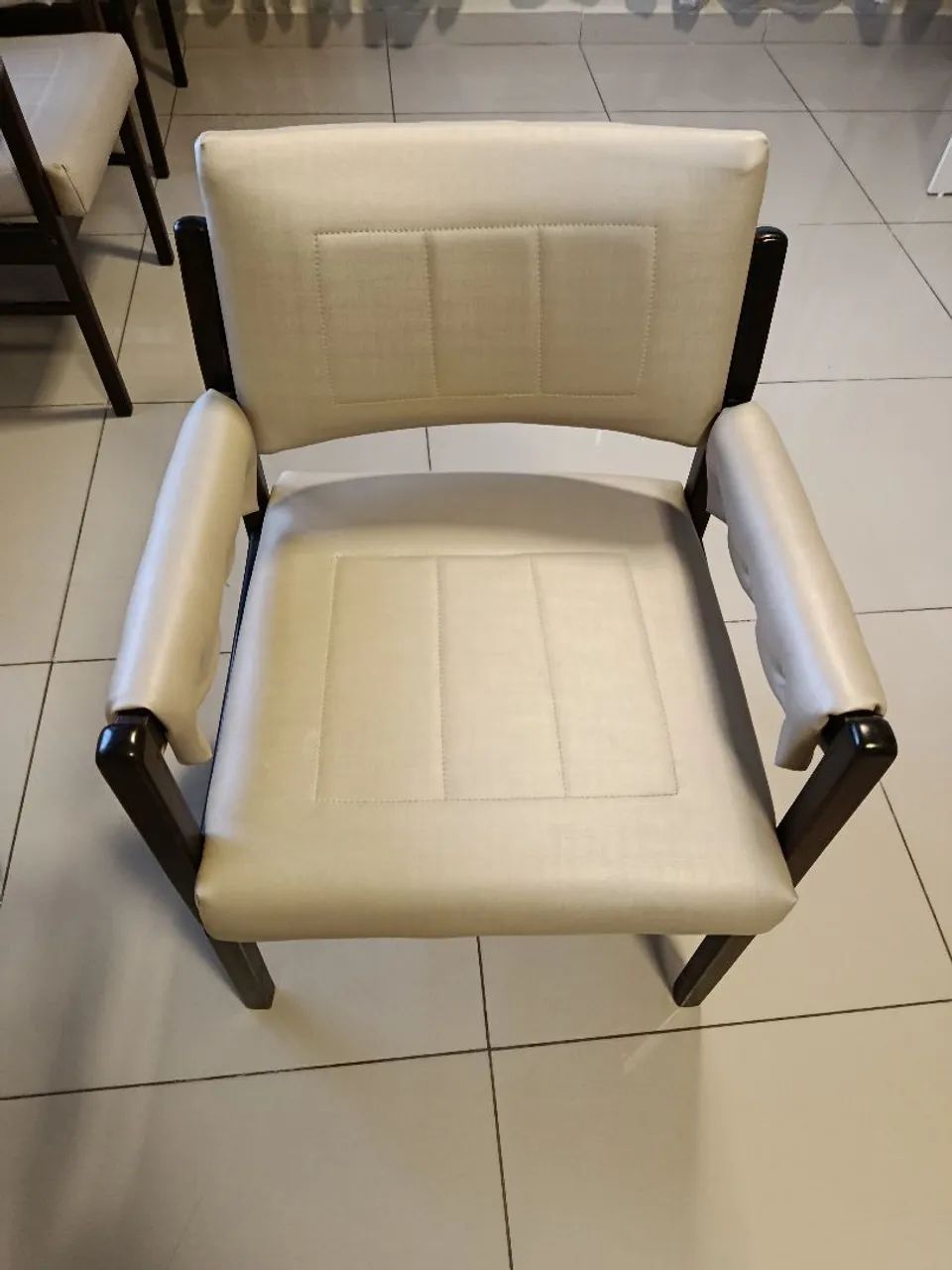 Cadeira de recepção  - Foto 3