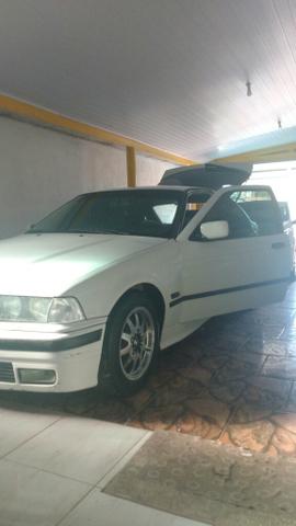 Pra vende hoje BMW 318