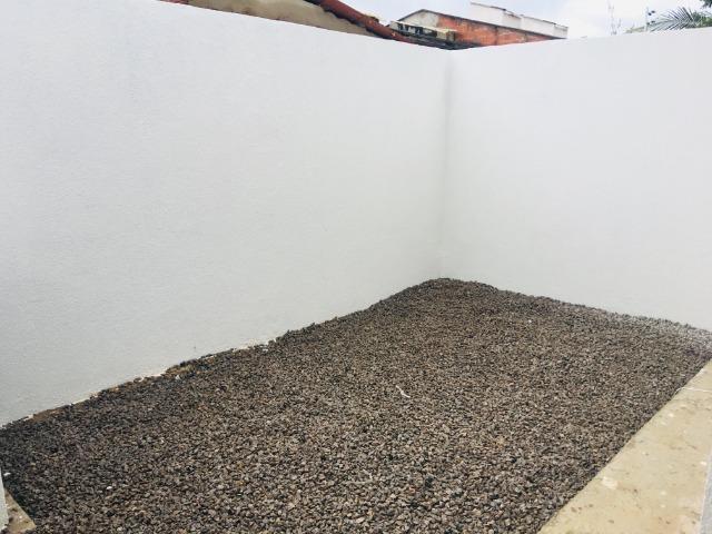 Linda casa com documentação grátis 2 quartos e 2 suites - Foto 17