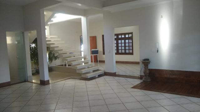 Lindo sobrado de alto padrão com 5 suítes plenas - Setor Santa Genoveva - Foto 9