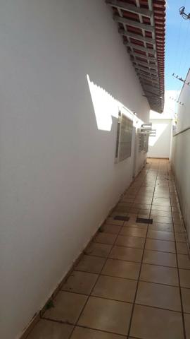 Casa Jd. Vilas Boas, 6 quartos, garagem para 8 carros e demais dependências - Foto 2