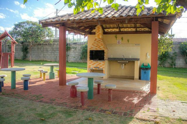 Casa em condomínio, Jd Gardenia, 2/4, 2 garagens, aceita carros na troca - Foto 14
