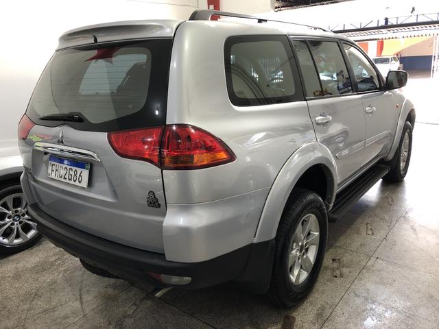 Pajero dakar financia 100% , km baixo - Foto 4