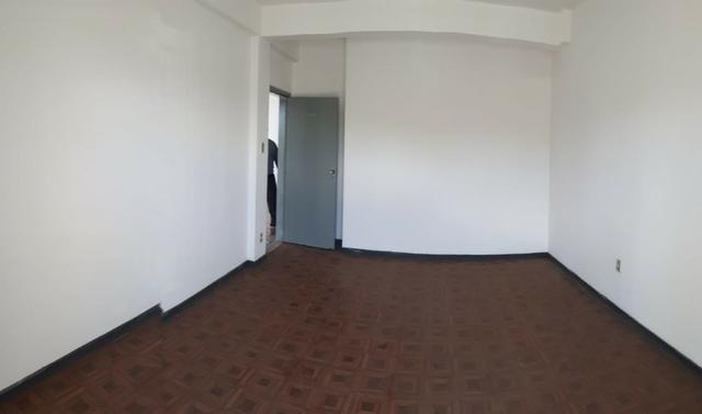 Alugo: Sala Estrada do Coco - Lauro de Freitas - Edf. Monsenhor Bicalho - Foto 2