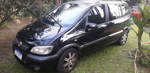 Troco por moto zafira elite 2.0 8v Automatica , banco de couro - Foto 2