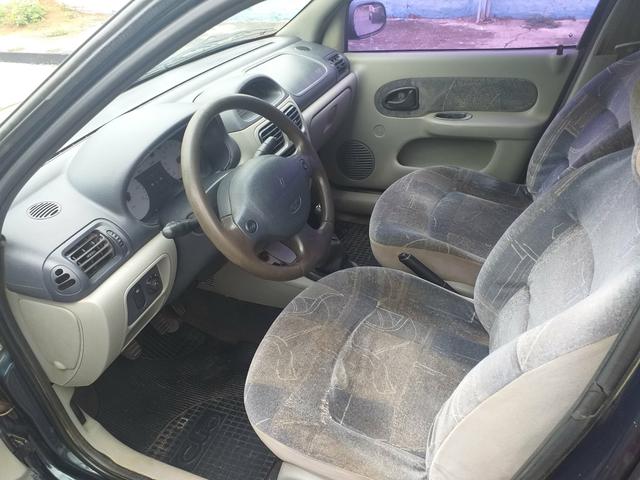 Renoalt Clio 1.6 16v - Foto 4