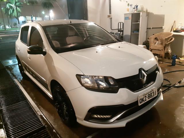 Vendo um Sandero RS