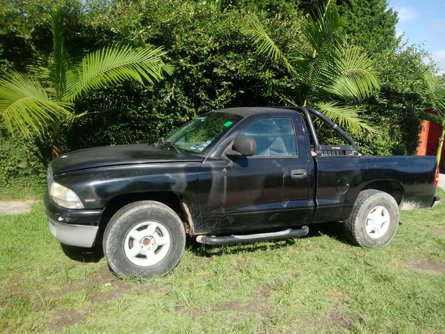 Vendo Dakota 2.5 gasolina funcionando so pra rodar - Foto 5