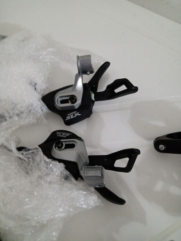 Vendo grupo Shimano slx 2x11 completo menos freio - Foto 2