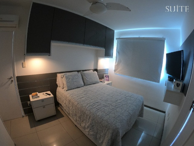 Apartamento 02 Quartos (1 suite) em Armação com 02 vagas de garagem