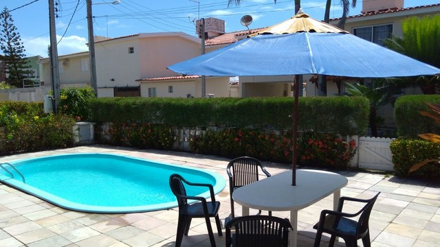 Porto de Galinhas: Casa com 05 quartos que acomoda até 15 pessoas à Beira Mar