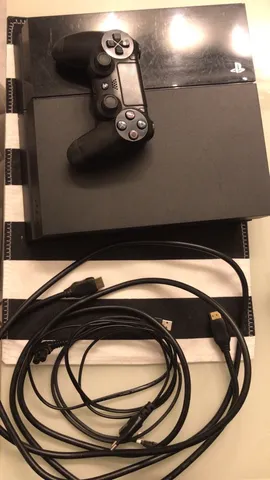 Playstation 4 Fat Usado 500gb PS4 com Controle e Jogo GTA 5