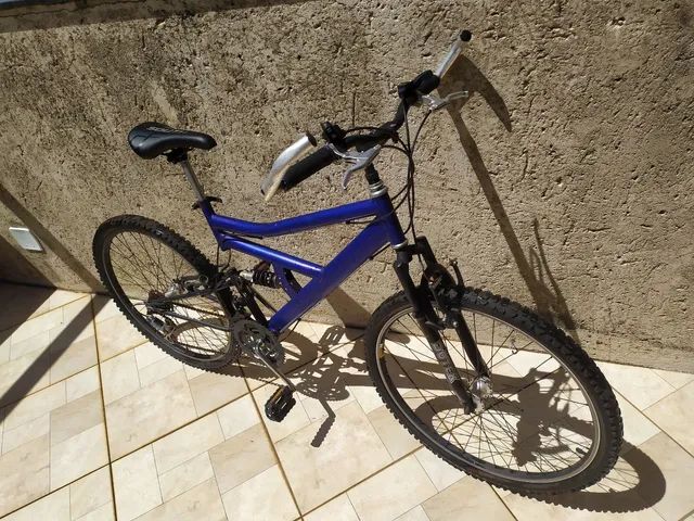 Bike aro 26 ideal para projetinho de grau - Ciclismo - Arapoanga  (Planaltina), Brasília 1251316874