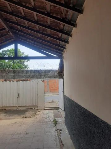 alugo quarto bairro jk 