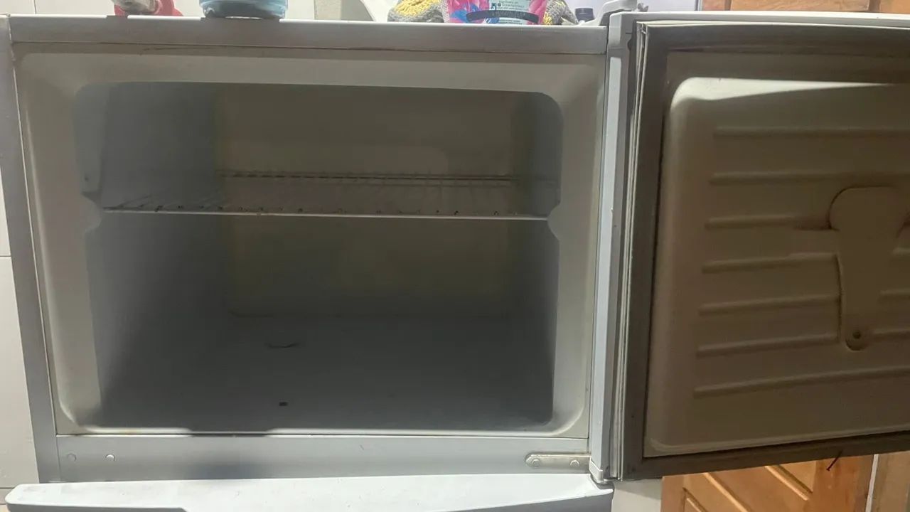 Desapego dessa geladeira  - Foto 3