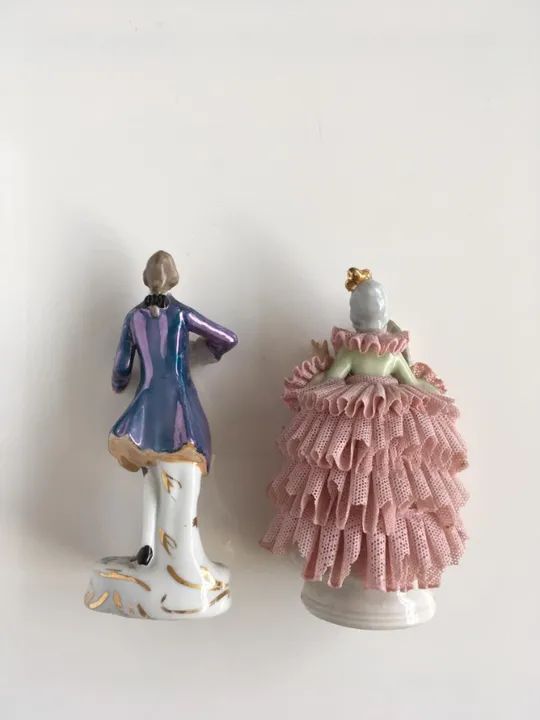 par de bibelôs REBIS. porcelana. 