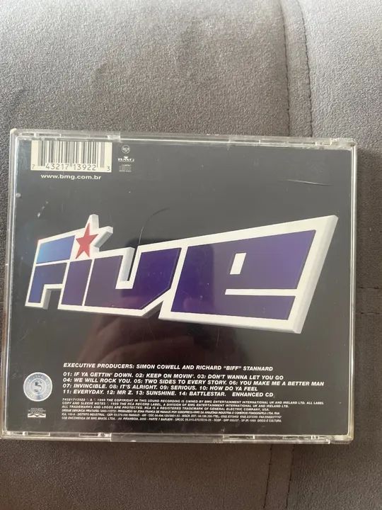 CD Invincible - FIVE - Foto 3