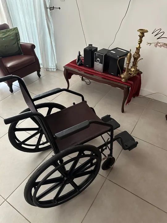 Cadeira de rodas - Foto 5