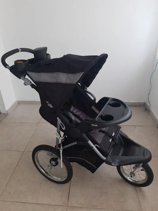 Carrinho de Bebê Baby Trend Com Bebê Conforto Expedition Jogger Bubble Gum