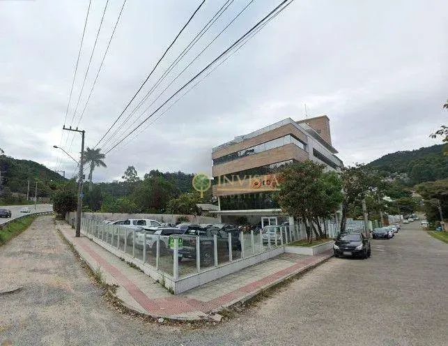 Prédio Comercial com 1400 m² e 36 vagas de garagem - Bairro Itacorubi, em Florianópollis/S