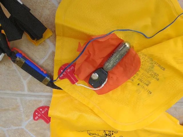 Colete salva vidas de avião inflável Automático - Foto 3