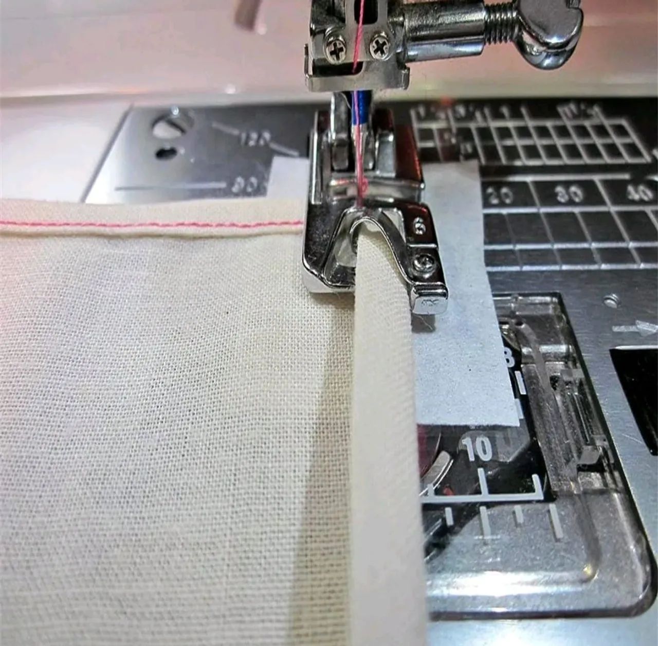 Sapata Pé Calcador Bainha Enrolada  Máquina De Costura - Foto 2