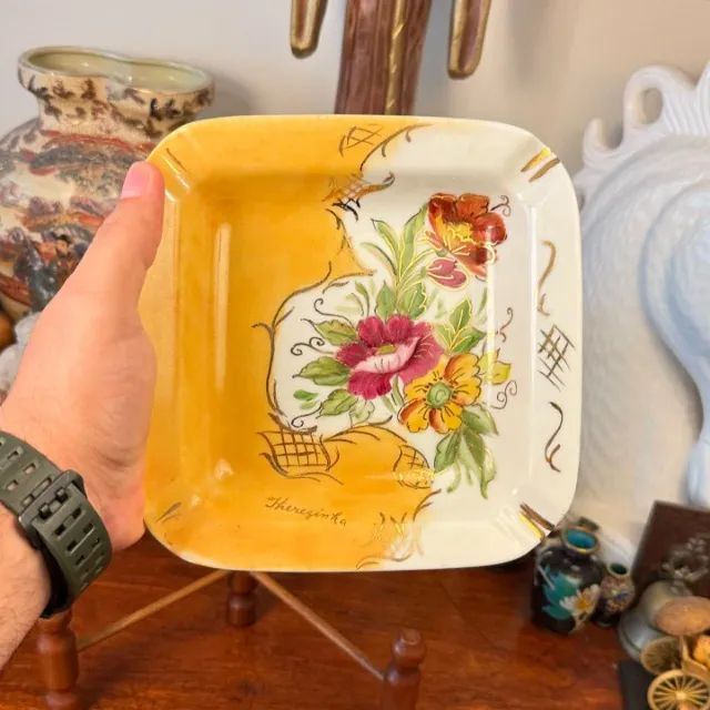 Cinzeiro em porcelana pintado à mão. - Foto 3