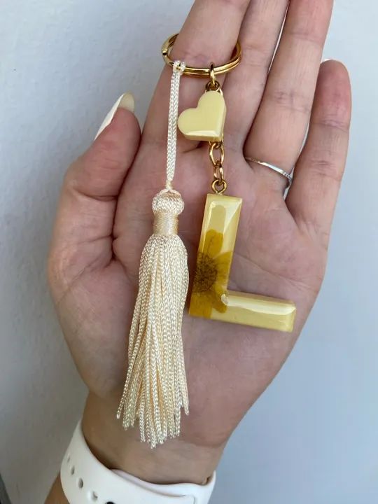 Chaveiro de Resina com Tassel