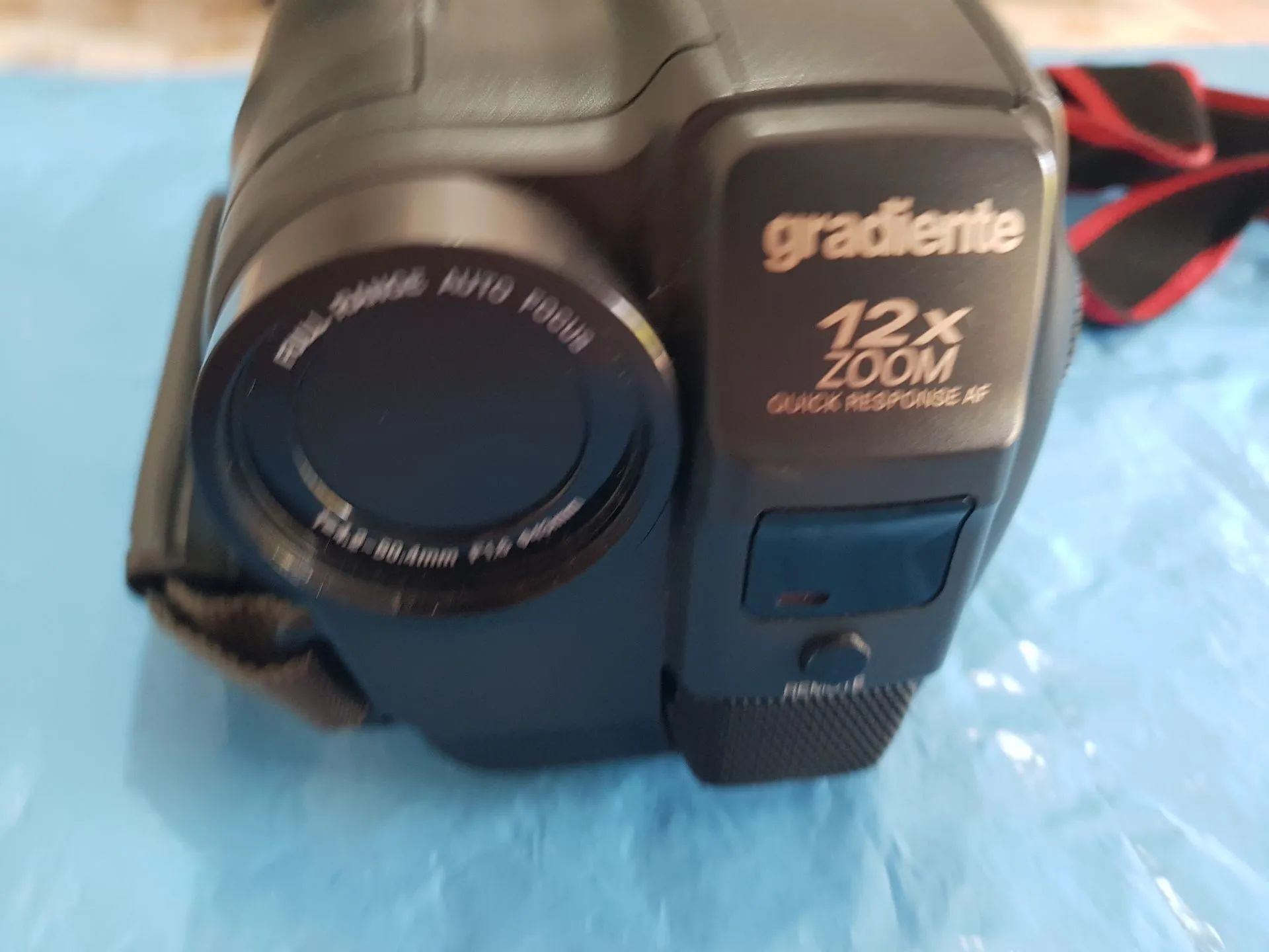 Filmadora Gradiente VHS-C Boa estrutura mas NÃO Funciona. - Foto 3