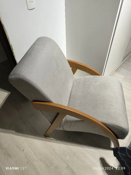 Poltrona nova64169933752705120