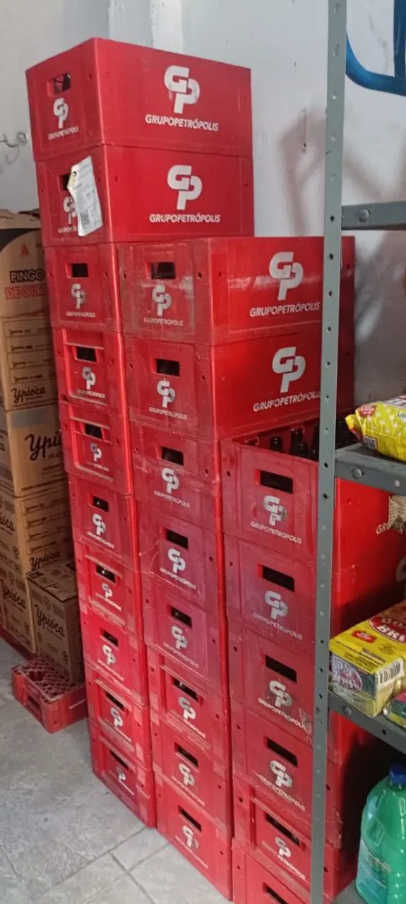 "caixotes de madeiras" no Brasil