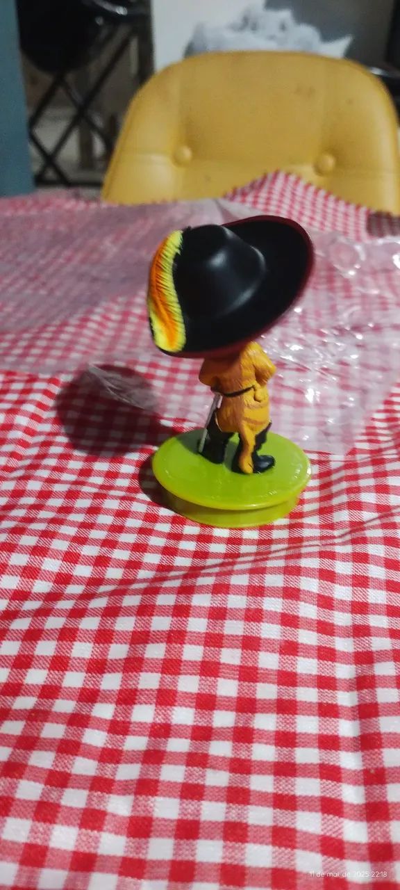 MINIATURA BONECO GATO DE BOTAS  - Foto 4