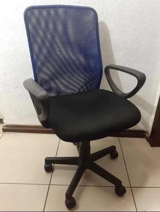 Cadeira Presidente Giratória  - Foto 2