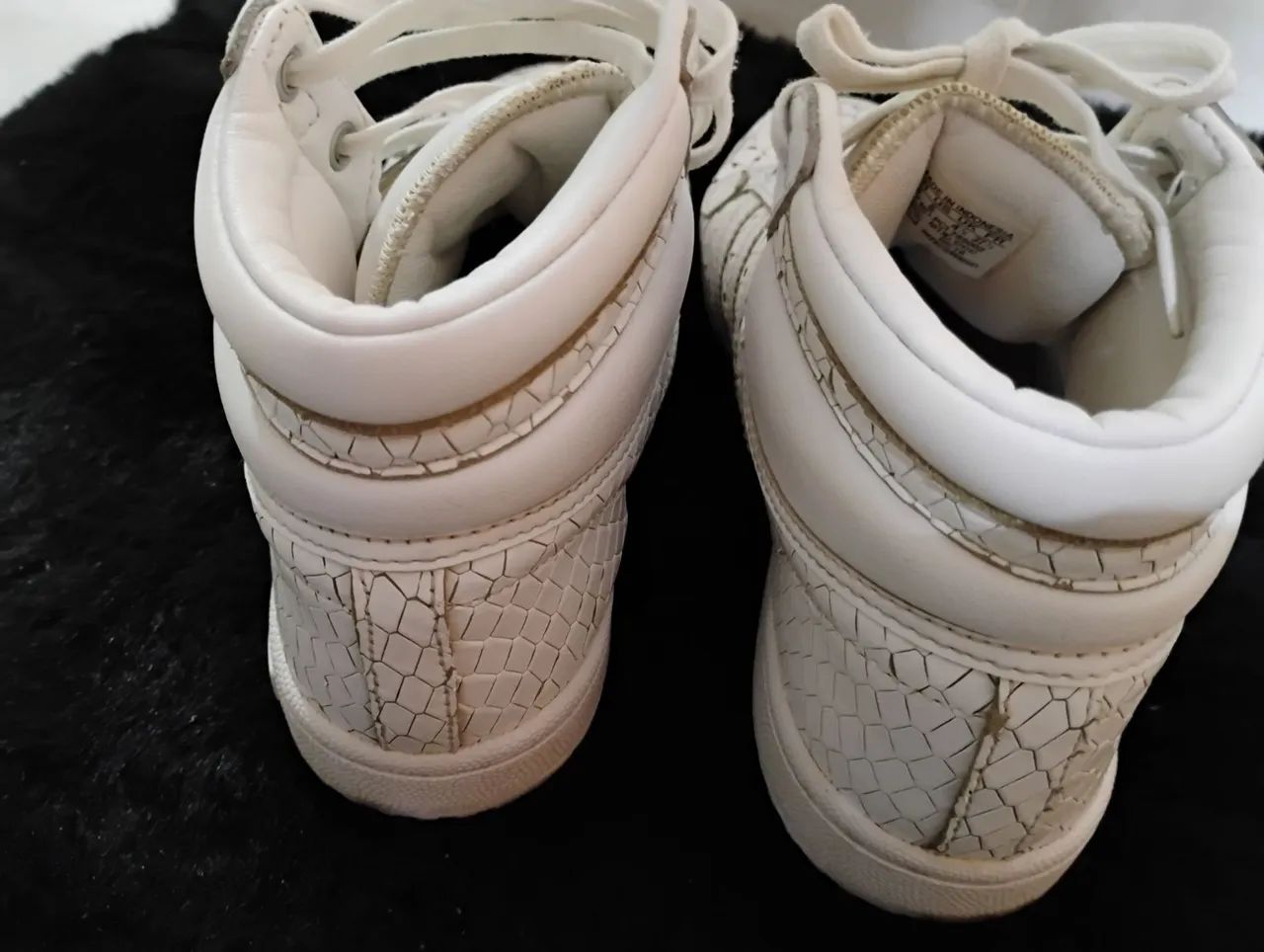 Tênis Adidas Branco cano alto  - Foto 5
