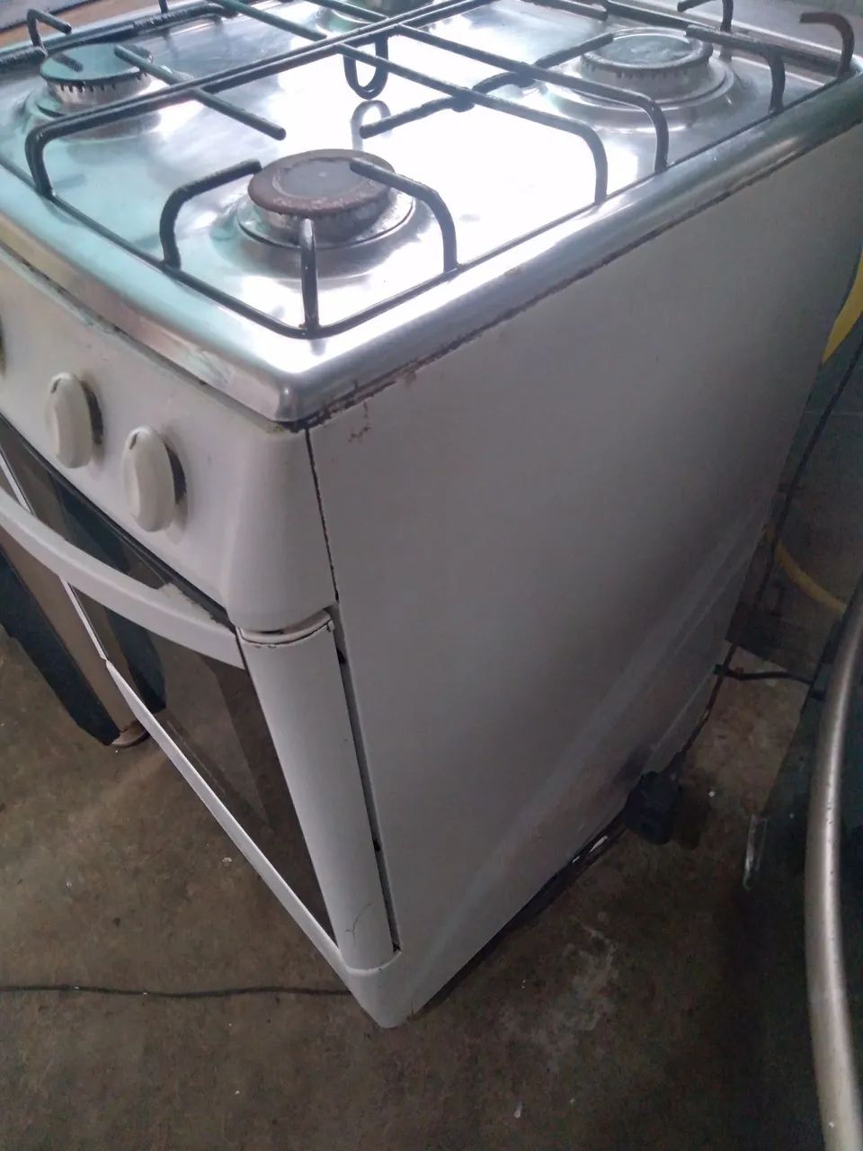 Fogao comtimental  4 B  altmatico forno bom conservado  funciona td  entrega  pq tx - Foto 4