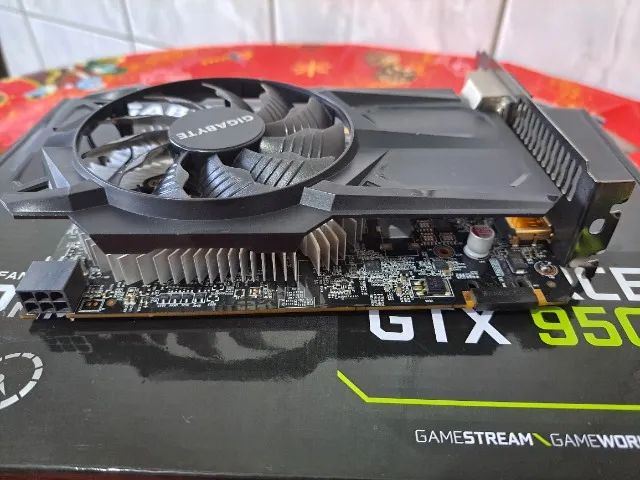 Placa de Video VGA Gigabyte Geforce GTX950 2GB OC DDR5 PCI-Express 3.0 - Foto 4