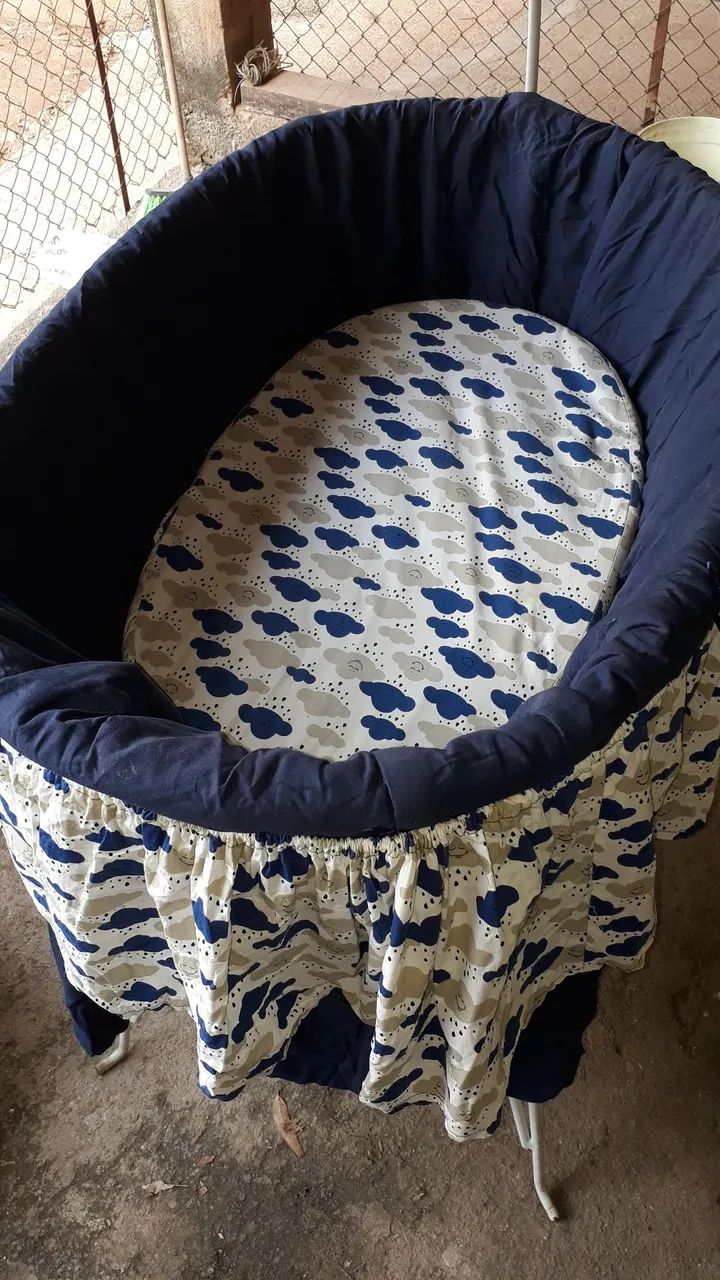 Selling Moses Basket64960477138818121