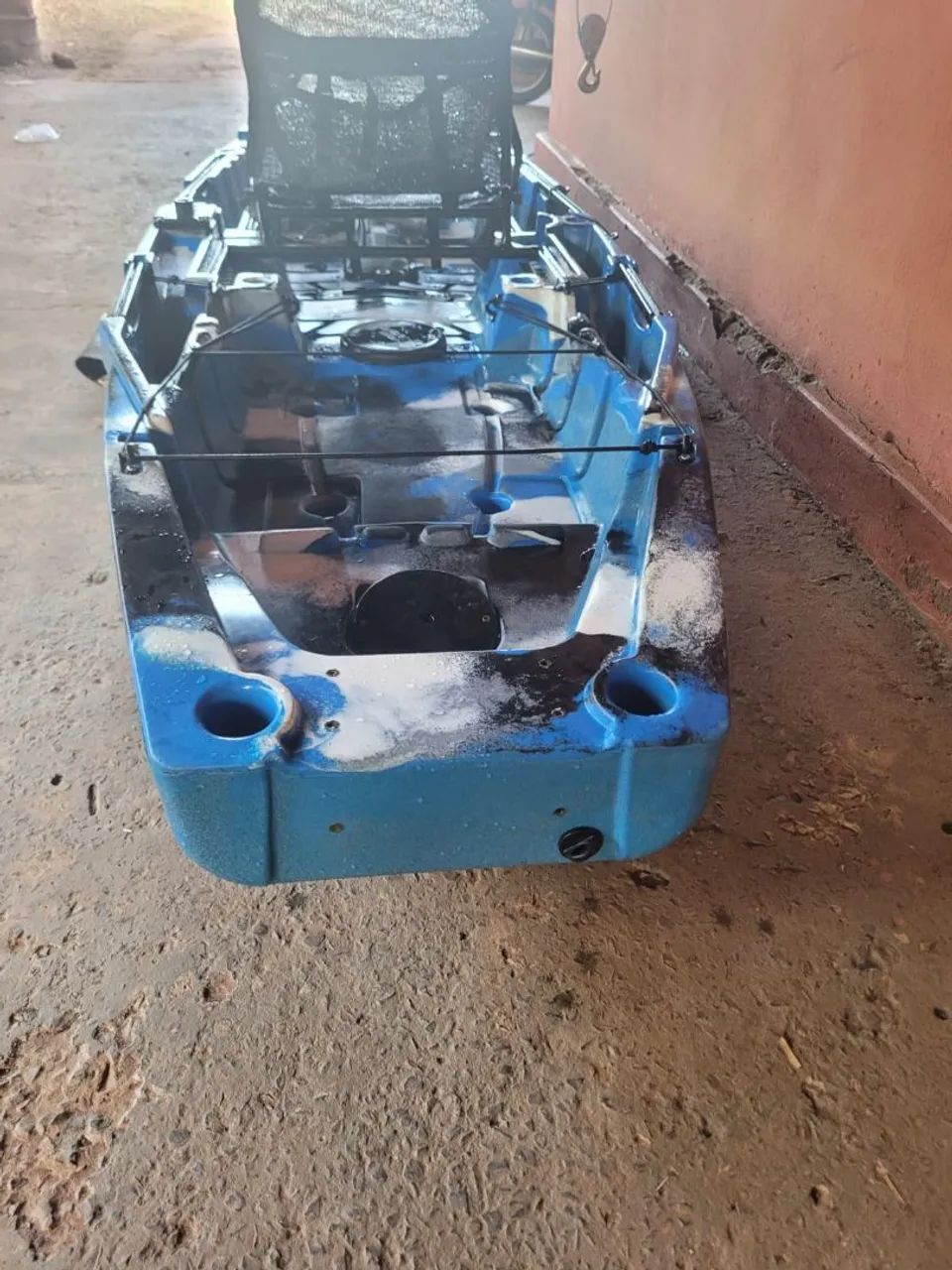 Caiaque Predador Milha Náutica com pedal kalamos semi novo os dois. - Foto 3